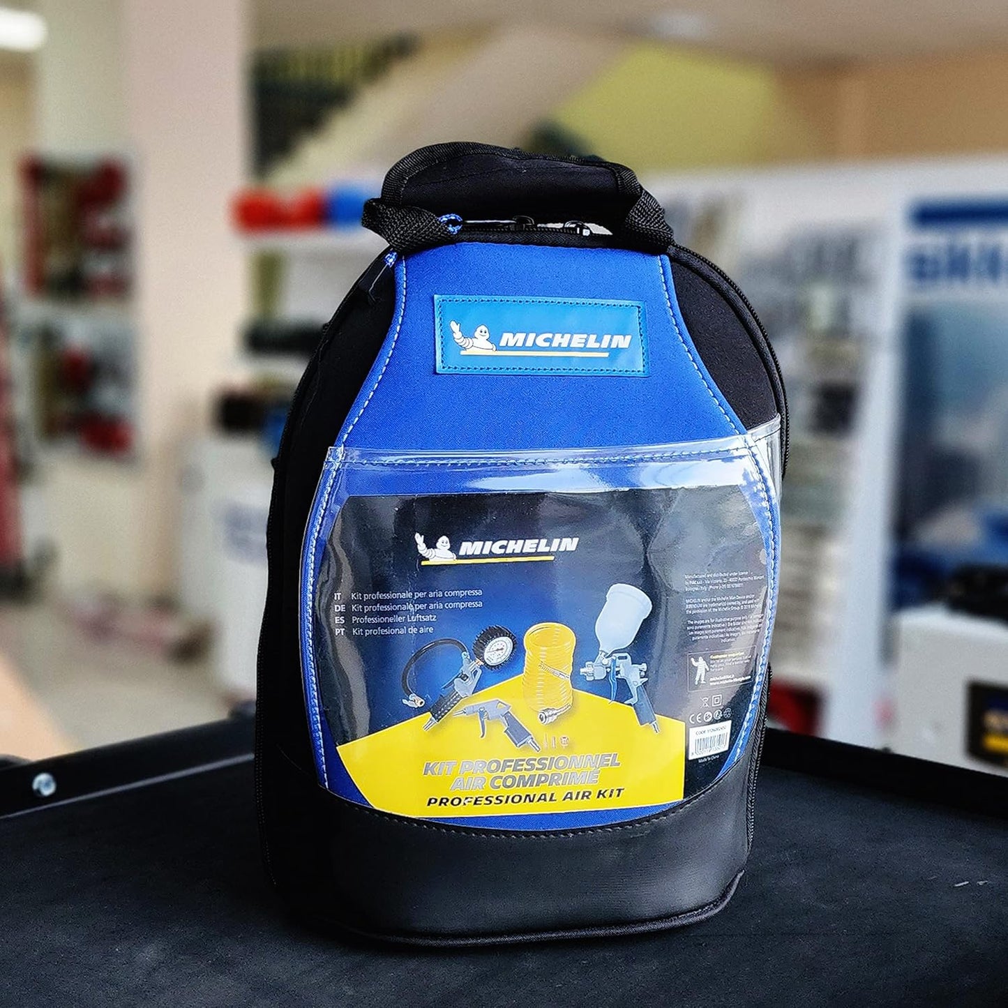 MICHELIN KIT 7 Air Tools Kit 7 Pcs with Carry Bag (Air Gun, Inflating Gun, Spray Gun, 3m Spiral Hose, 3 x Nozzels)